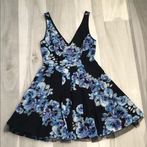 Bebe dress
